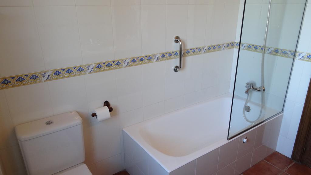 Hotel Pla Del Pi Prats I Sansor Стая снимка