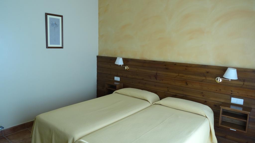 Hotel Pla Del Pi Prats I Sansor Стая снимка