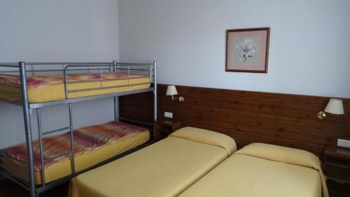 Hotel Pla Del Pi Prats I Sansor Екстериор снимка